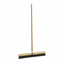 Dřevěný sálový smeták 60cm s tyčí
